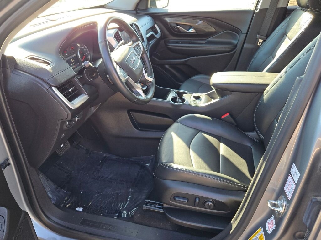 2024 GMC TERRAIN - Image 25