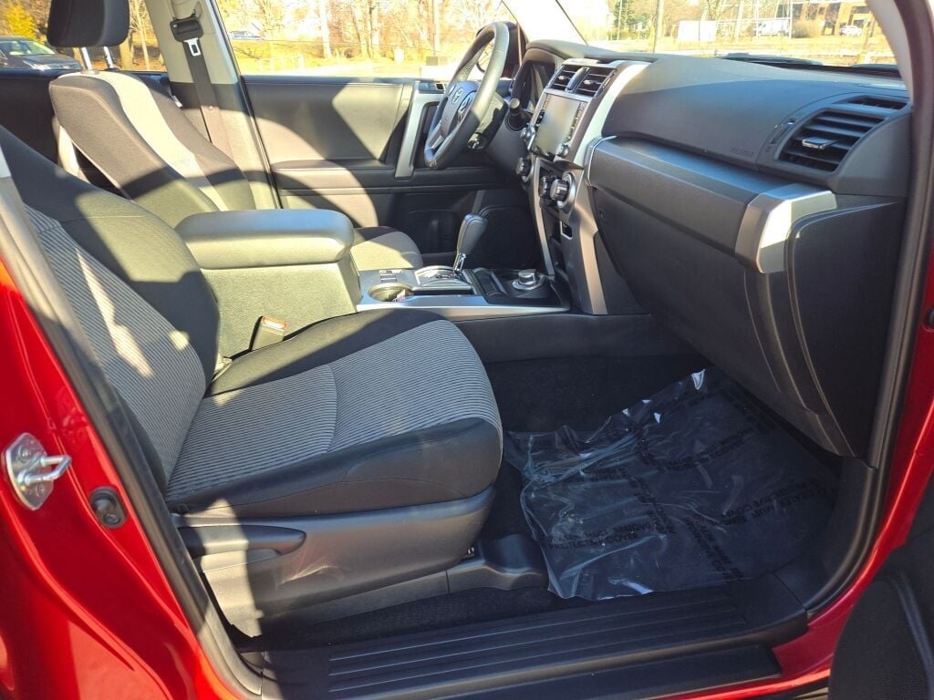 2024 TOYOTA 4RUNNER - Image 7