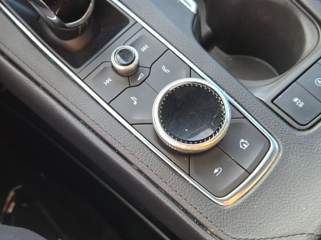 2023 CADILLAC XT4 - Image 32