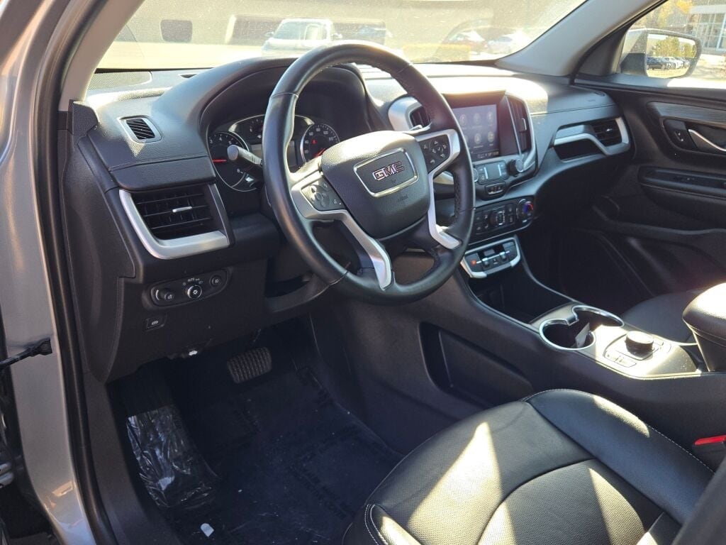 2024 GMC TERRAIN - Image 24