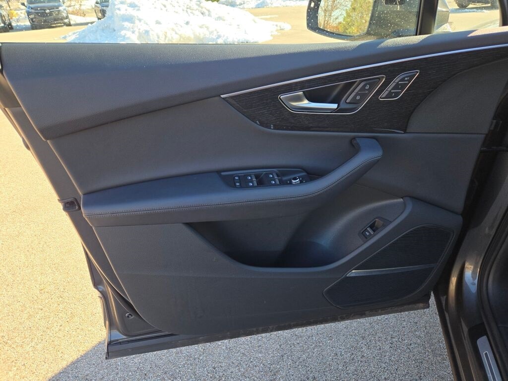 2024 AUDI Q7 - Image 24