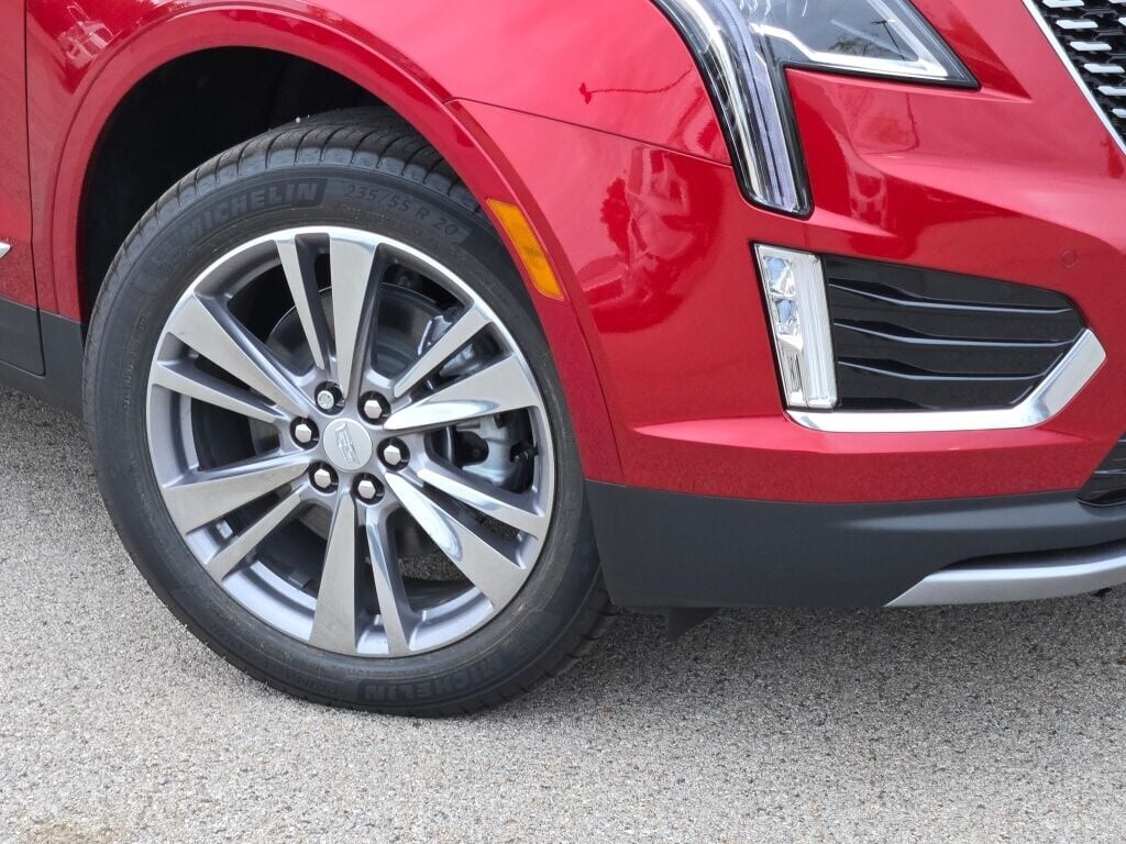 New 2025 CADILLAC XT5 Premium Luxury SUV