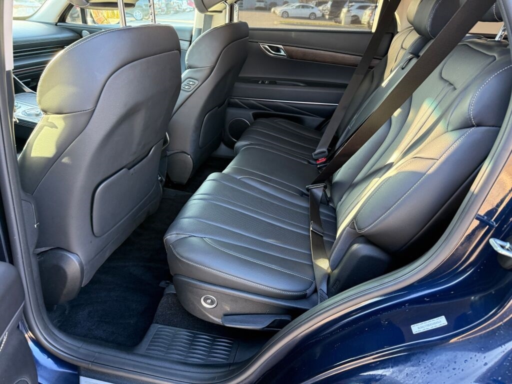 2024 GENESIS GV80 - Image 19