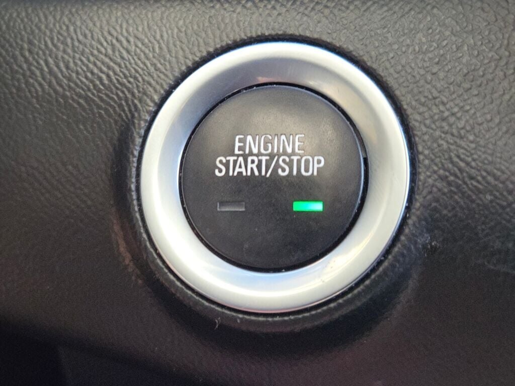 2022 GMC TERRAIN - Image 32