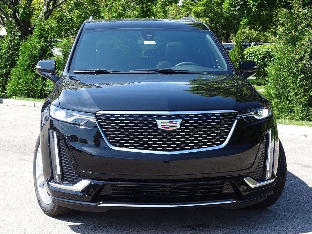 New 2025 CADILLAC XT6 Luxury SUV