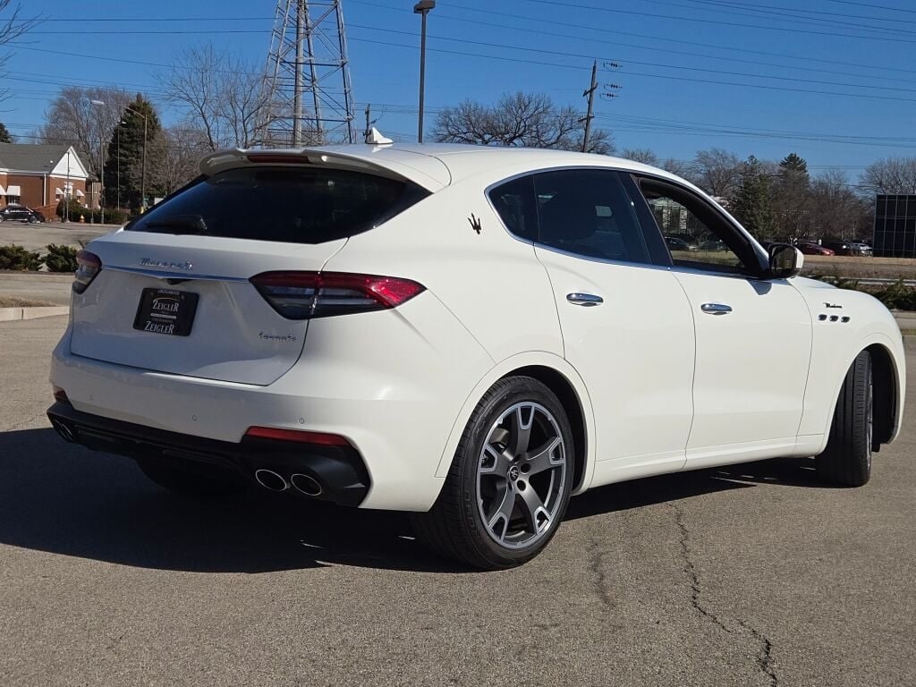 2023 MASERATI LEVANTE - Image 14