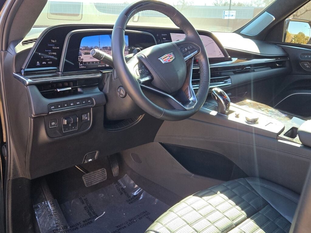 2024 CADILLAC ESCALADE - Image 30