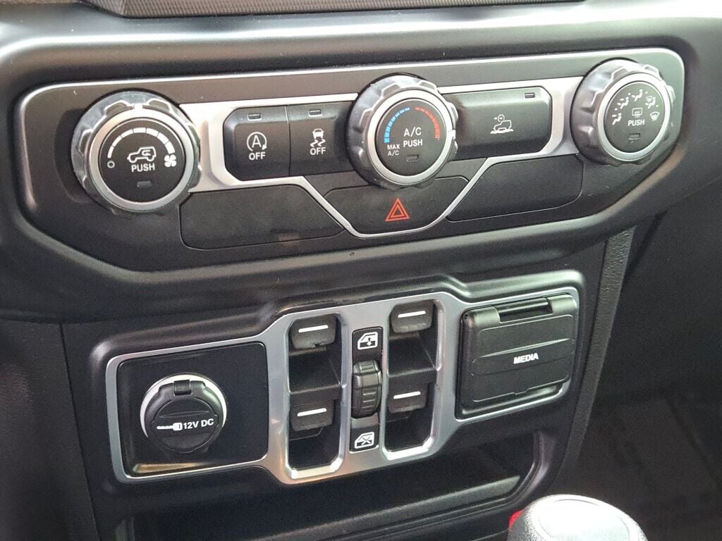 2020 JEEP GLADIATOR - Image 28