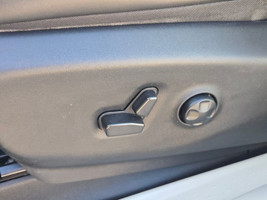 2021 CHRYSLER PACIFICA - Image 30