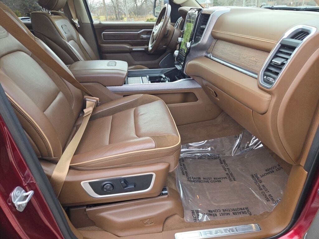 2021 RAM 1500 - Image 7