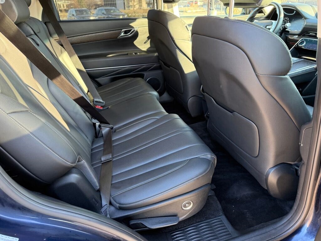 2024 GENESIS GV80 - Image 11