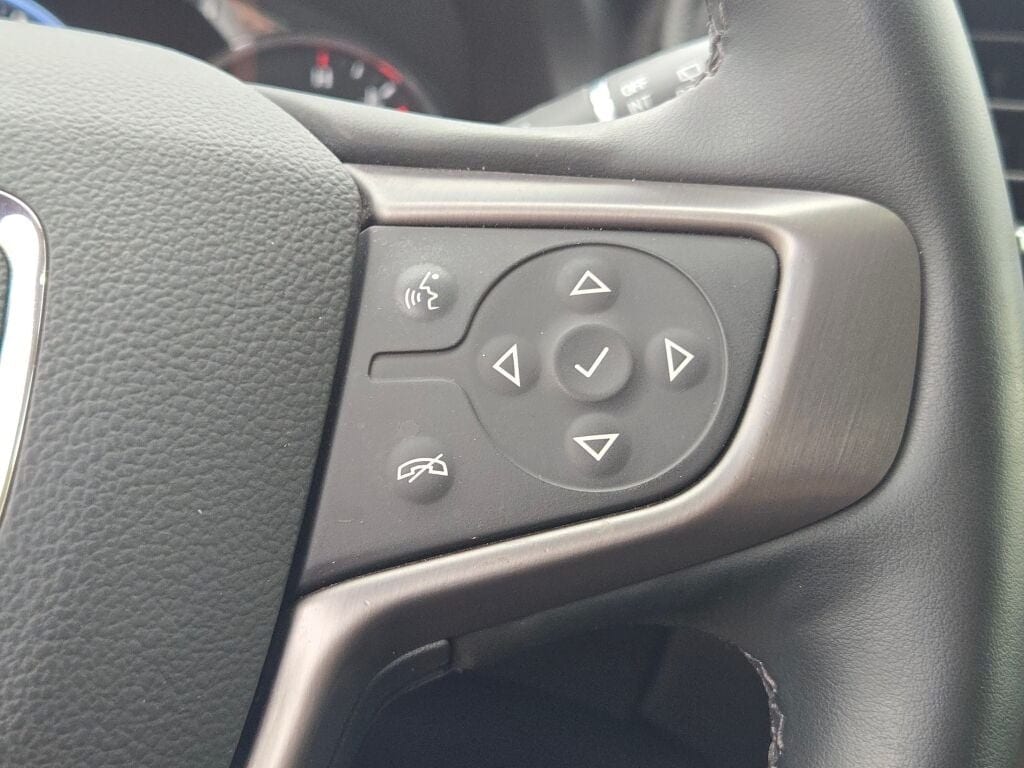 2023 GMC ACADIA - Image 37