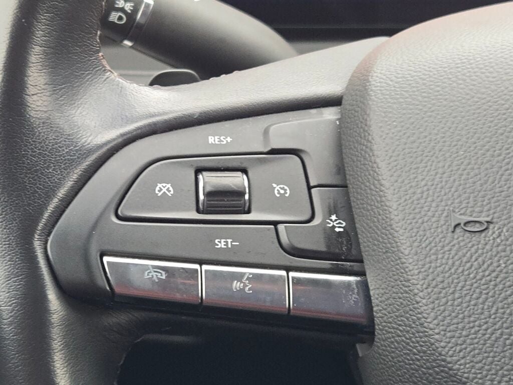 2024 CADILLAC XT4 - Image 33