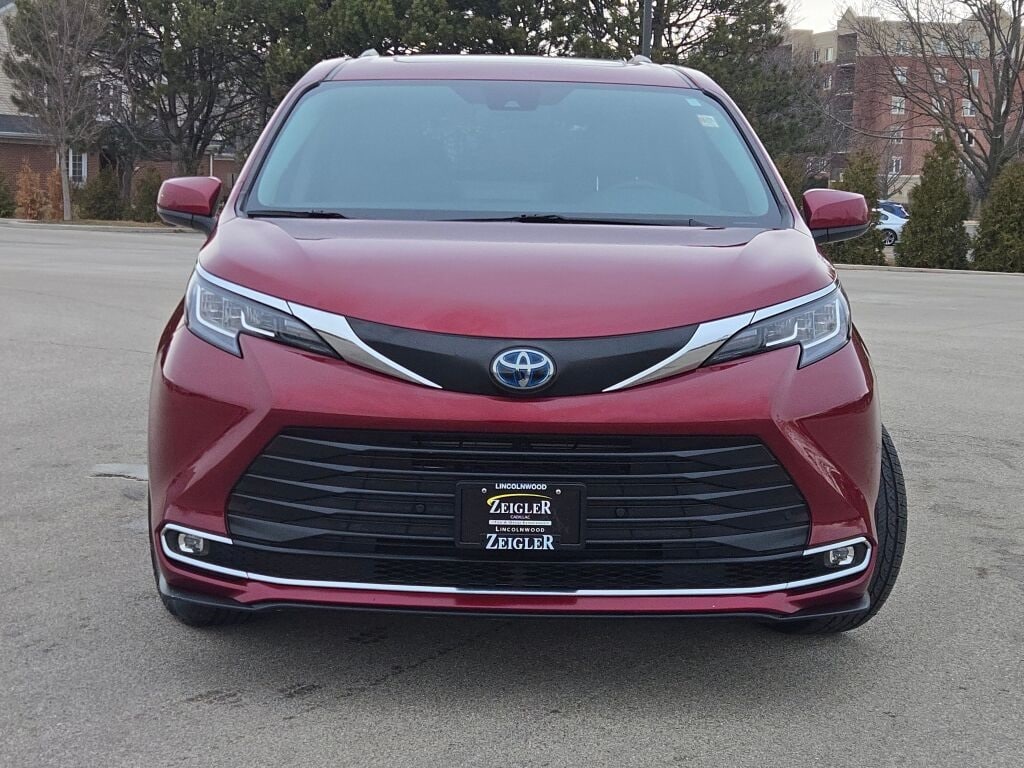 2023 TOYOTA SIENNA - Image 5