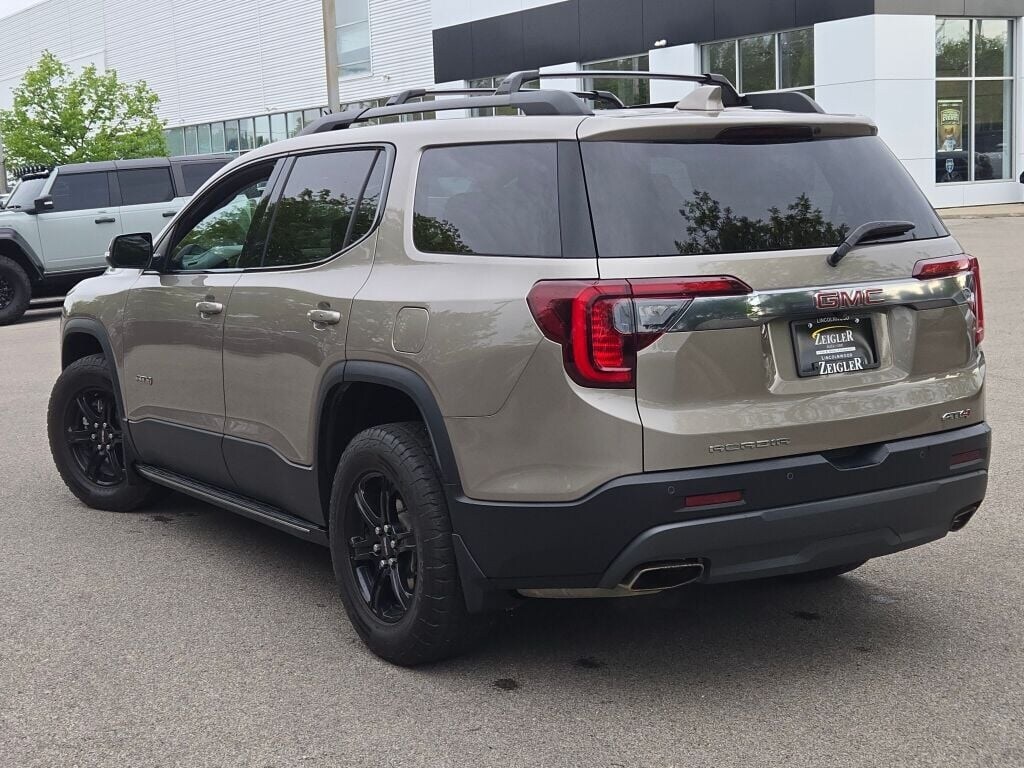 2023 GMC ACADIA - Image 14