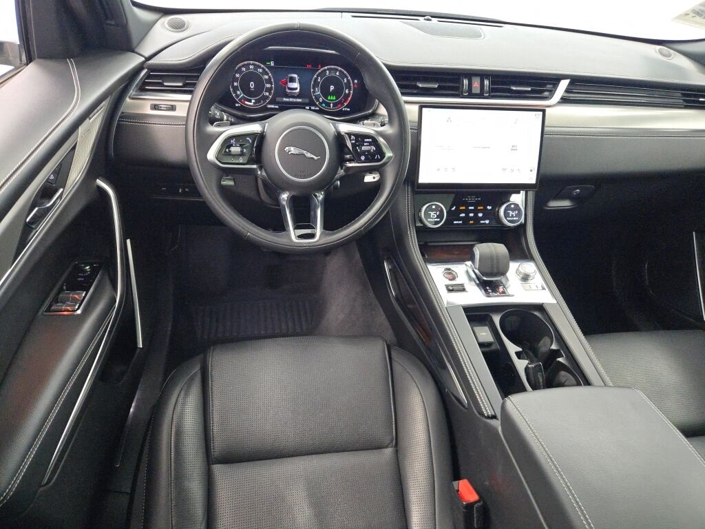 2024 JAGUAR F-PACE - Image 21