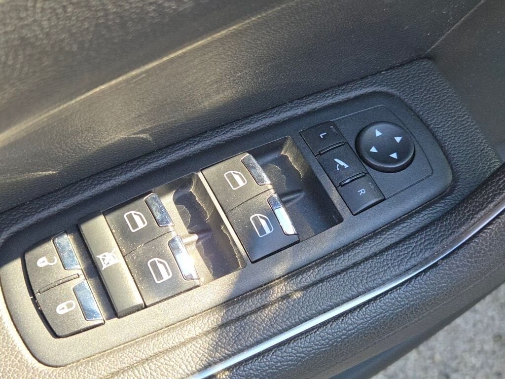 2023 MASERATI LEVANTE - Image 26