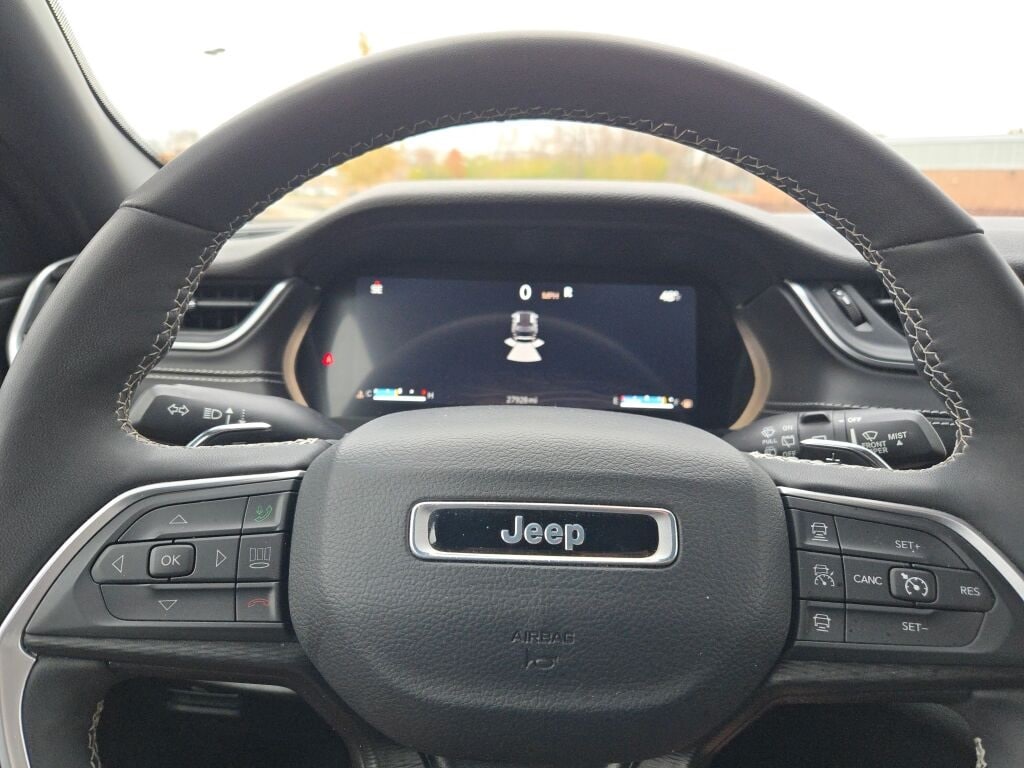 2024 JEEP GRAND CHEROKEE - Image 34