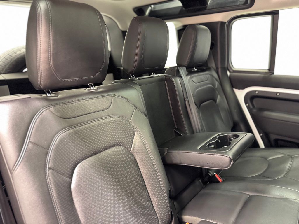 2023 LAND ROVER DEFENDER - Image 27