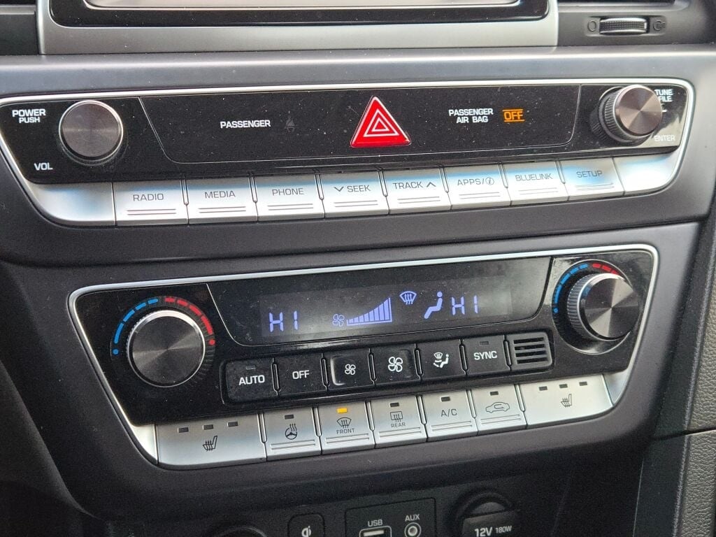 2019 HYUNDAI SONATA - Image 27