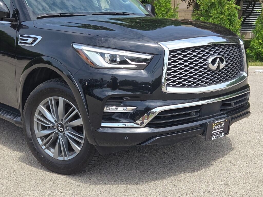 2024 Infiniti QX80 Luxe photo 2