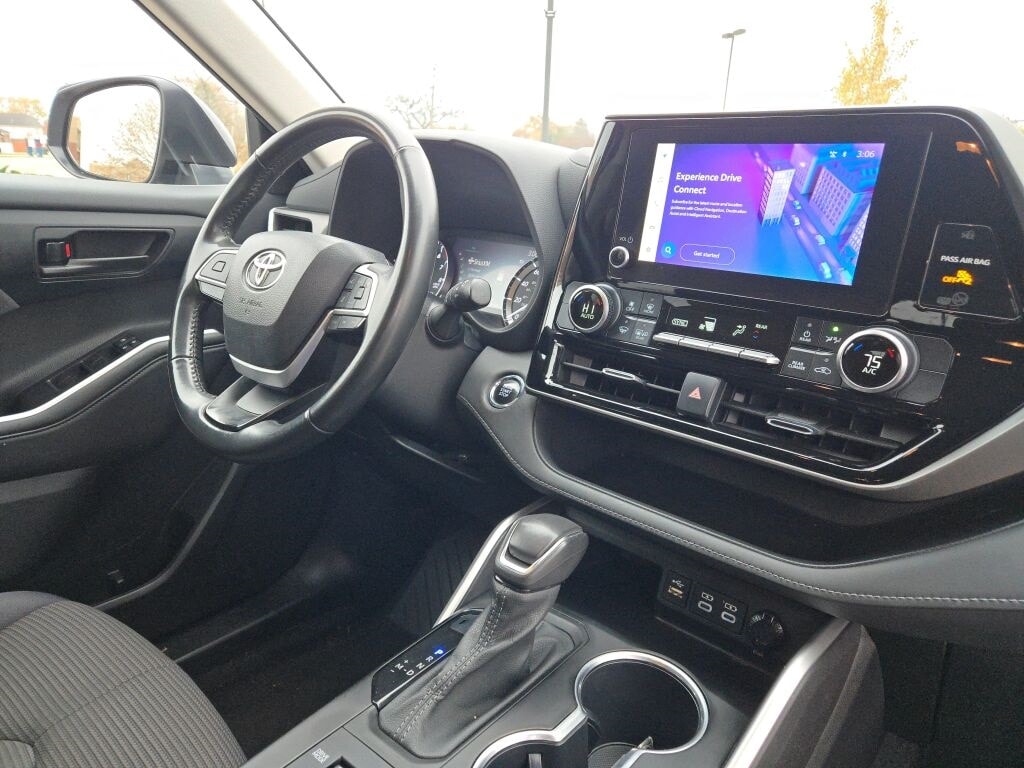 2023 TOYOTA HIGHLANDER - Image 9