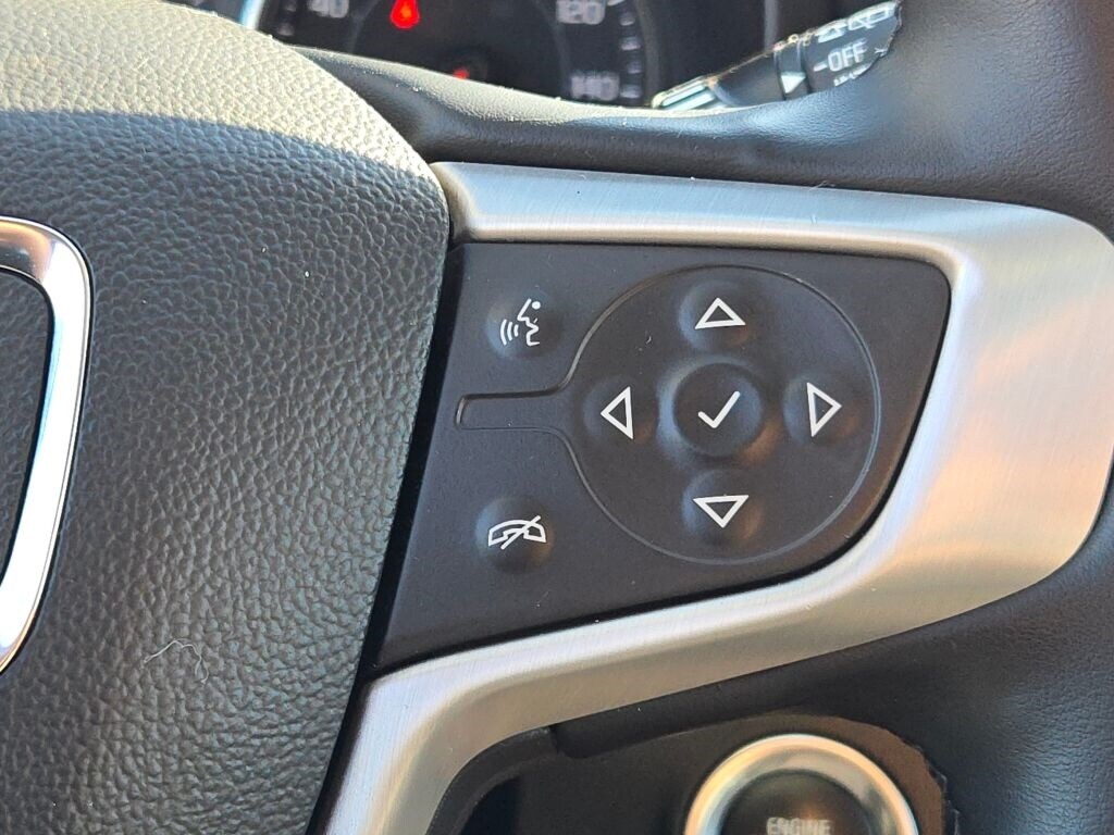 2024 GMC TERRAIN - Image 33