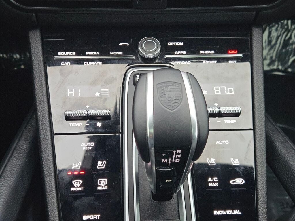 2023 PORSCHE CAYENNE - Image 32