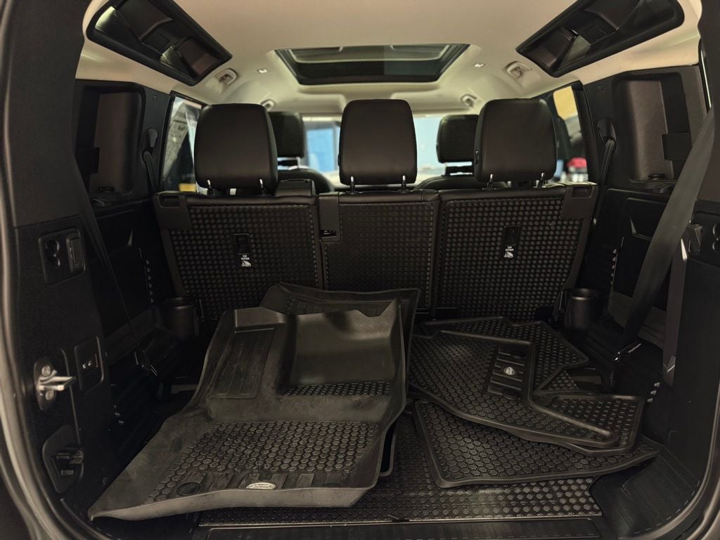 2023 LAND ROVER DEFENDER - Image 32
