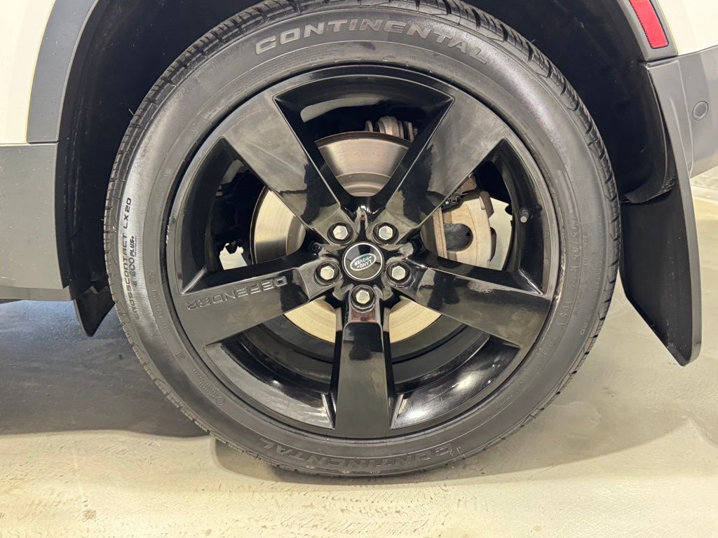 2023 LAND ROVER DEFENDER - Image 8