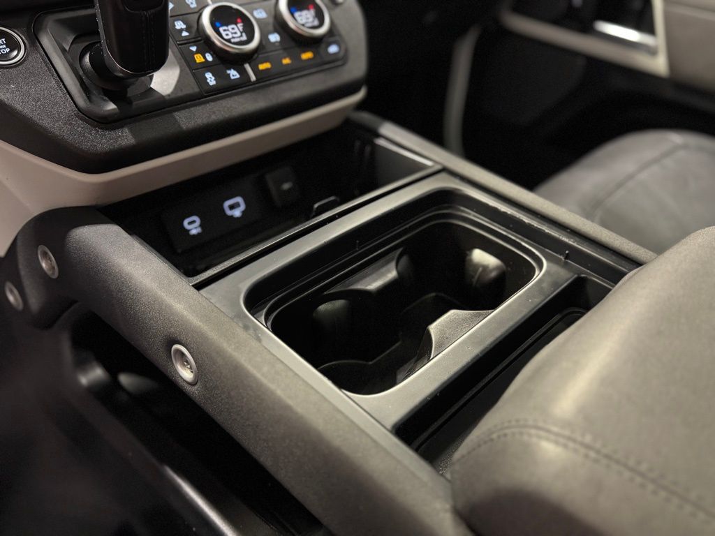 2023 LAND ROVER DEFENDER - Image 14