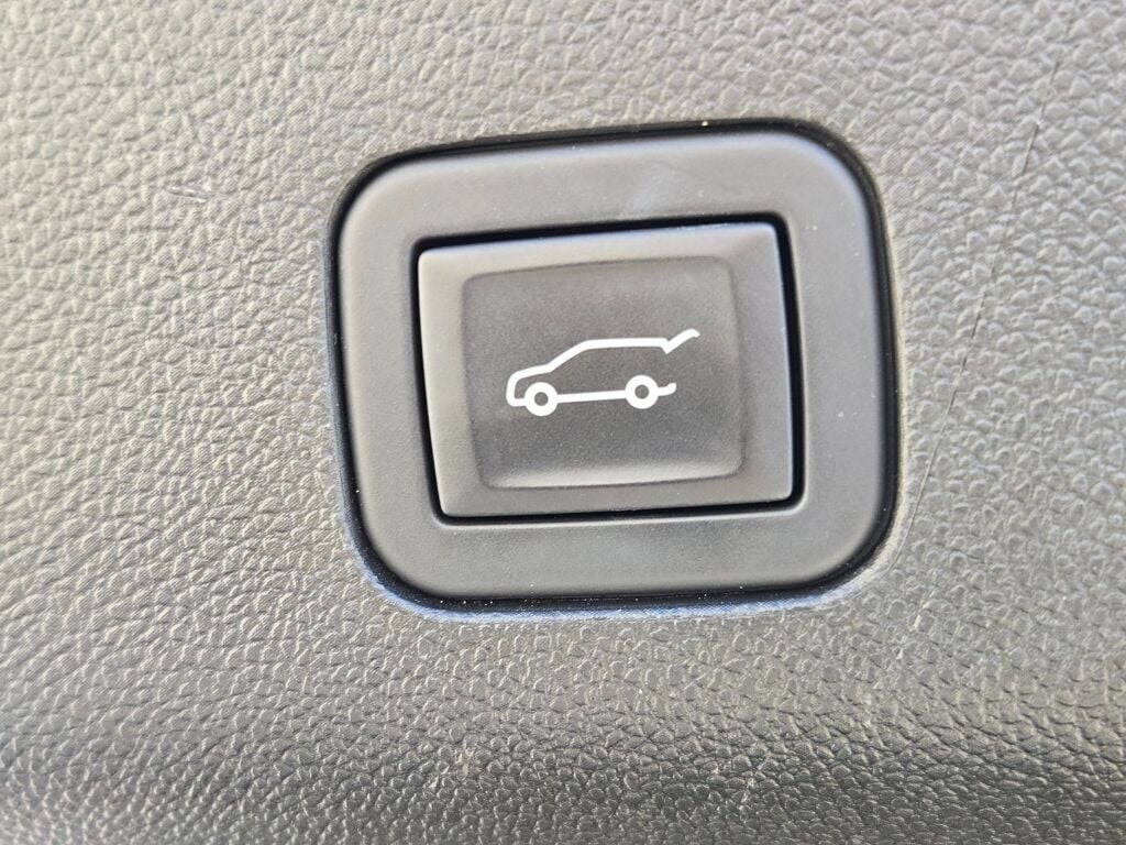 2024 CADILLAC ESCALADE - Image 23