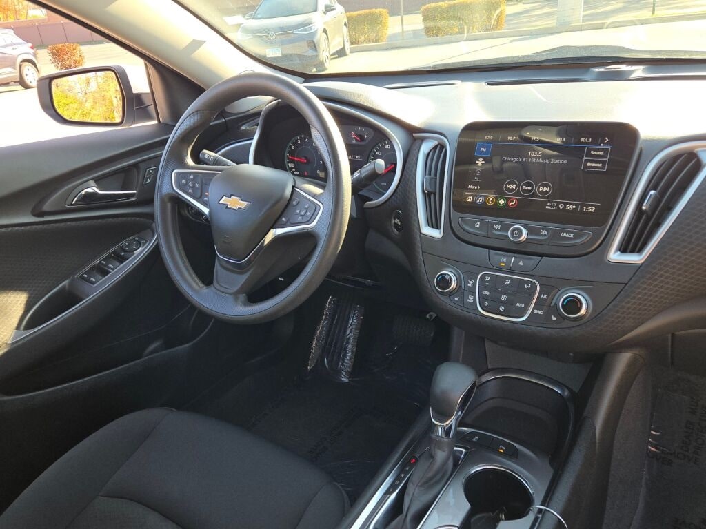 2024 CHEVROLET MALIBU - Image 9