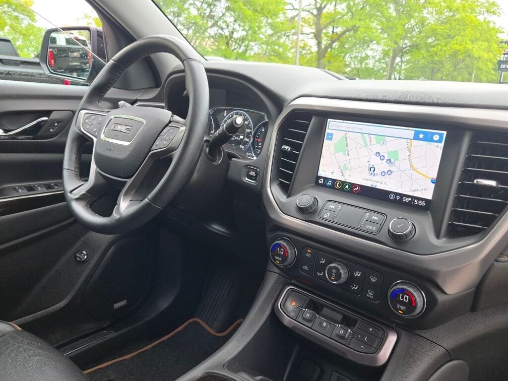 2023 GMC ACADIA - Image 7