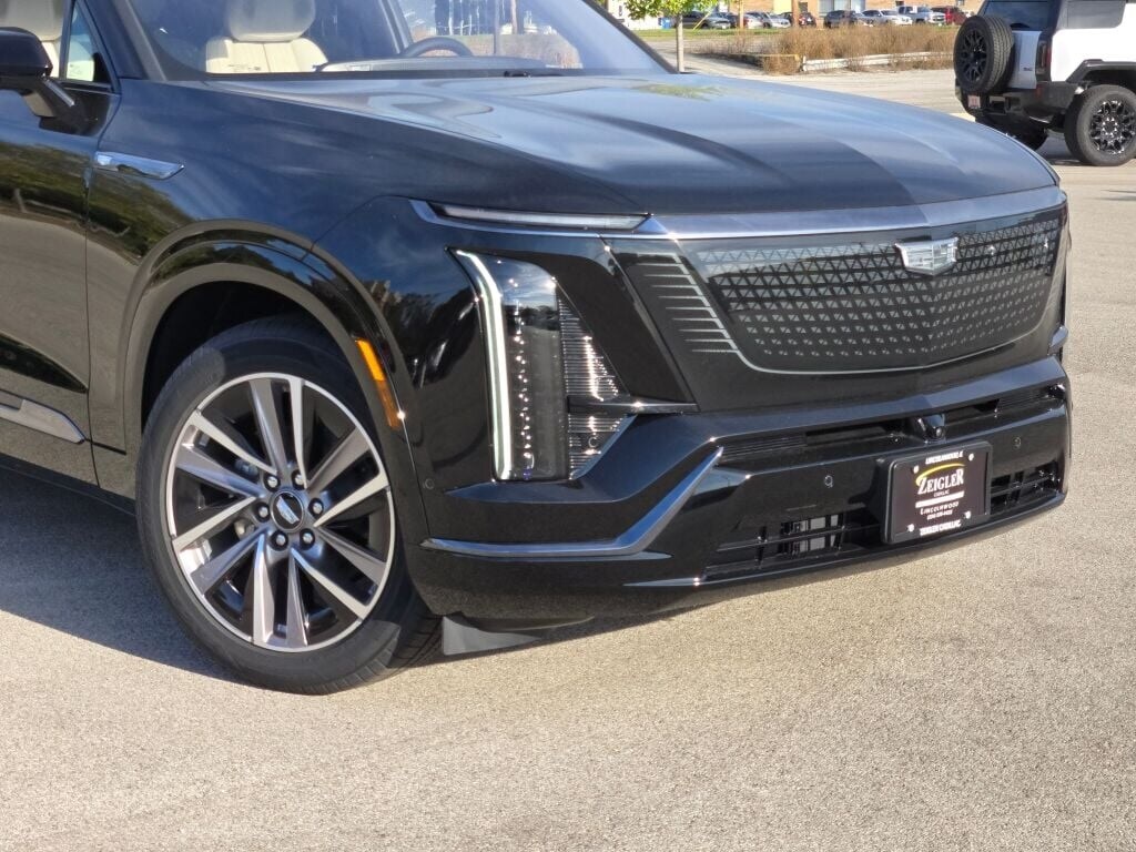 New 2026 CADILLAC VISTIQ Sport SUV