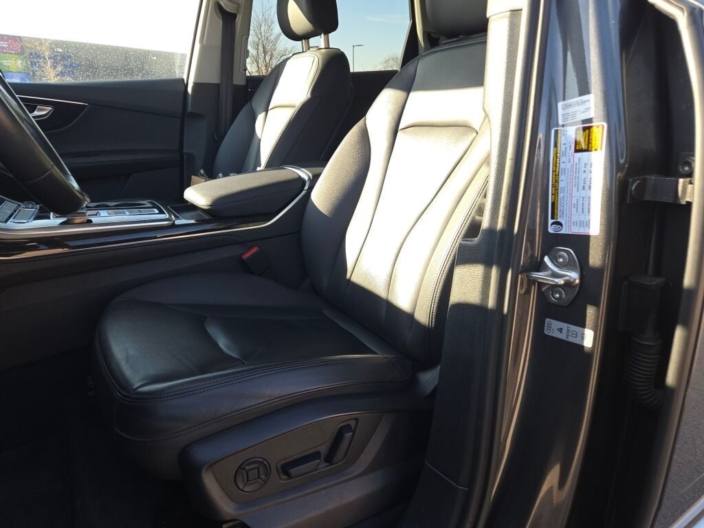 2024 AUDI Q7 - Image 29