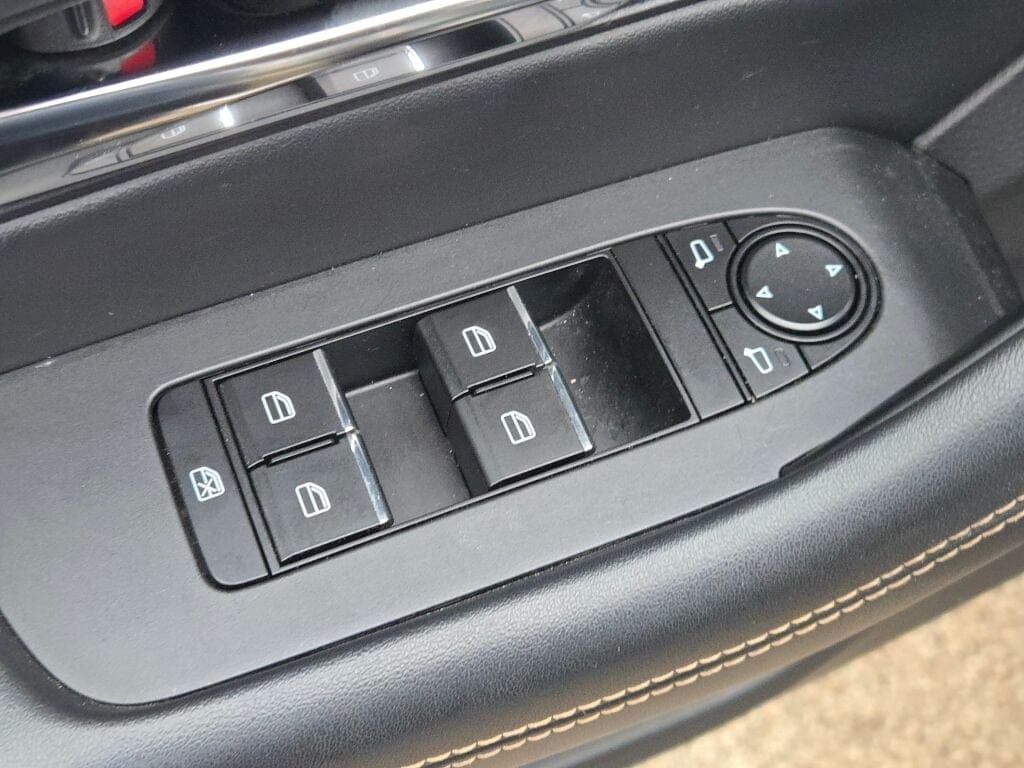 2024 MAZDA CX-90 - Image 25