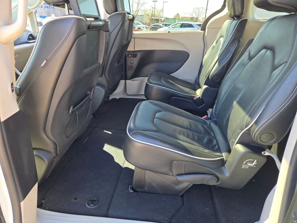 2021 CHRYSLER PACIFICA - Image 22