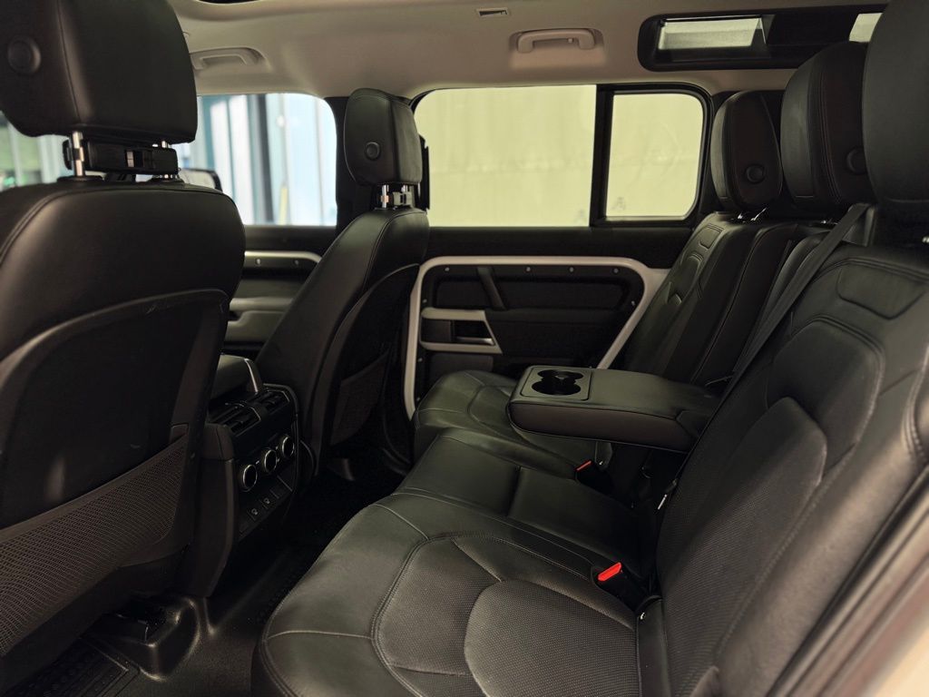 2023 LAND ROVER DEFENDER - Image 23