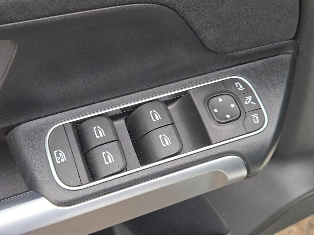 2023 MERCEDES-BENZ GLB-CLASS - Image 23