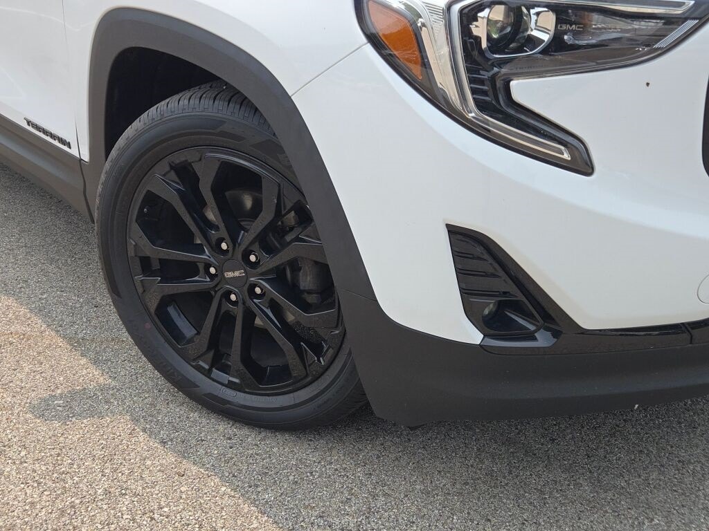 2021 GMC TERRAIN - Image 3