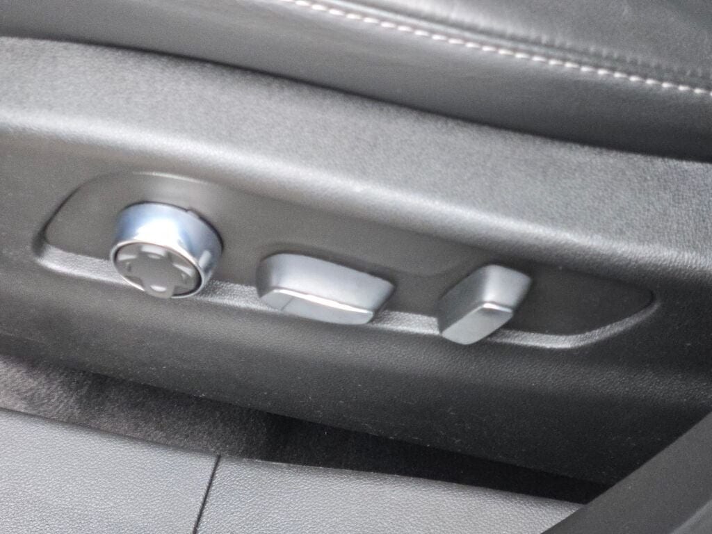 2024 CADILLAC XT4 - Image 26