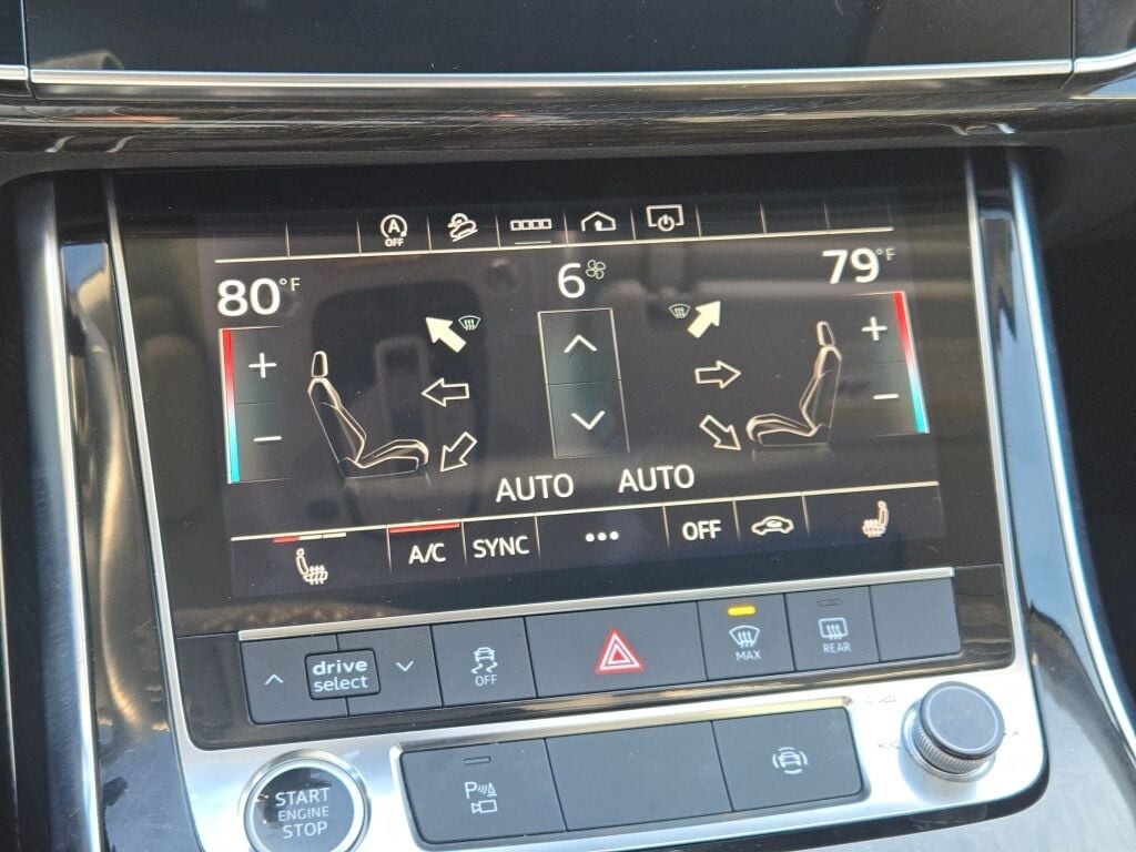 2024 AUDI Q7 - Image 32