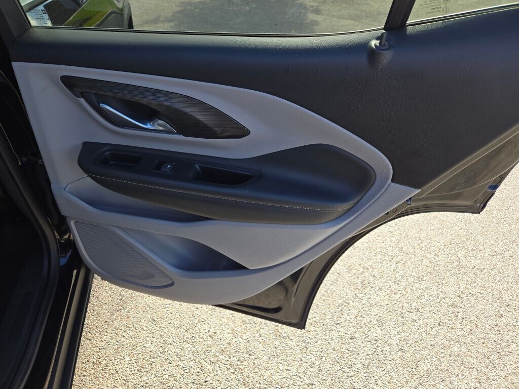 2024 GMC TERRAIN - Image 10