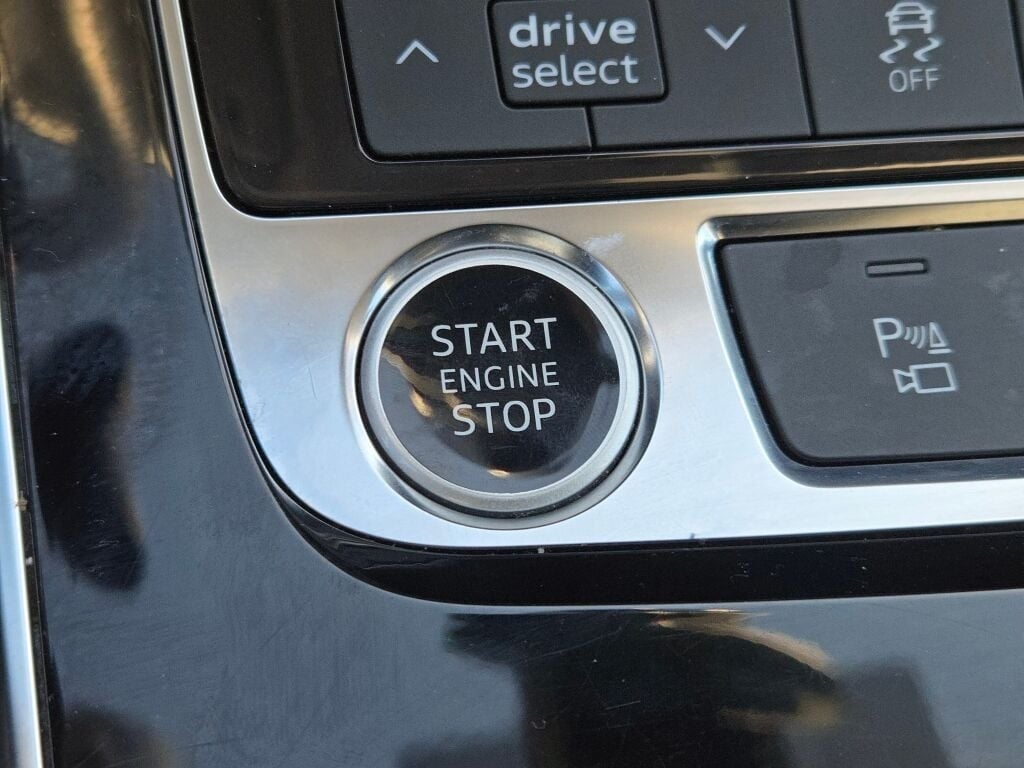 2024 AUDI Q7 - Image 33