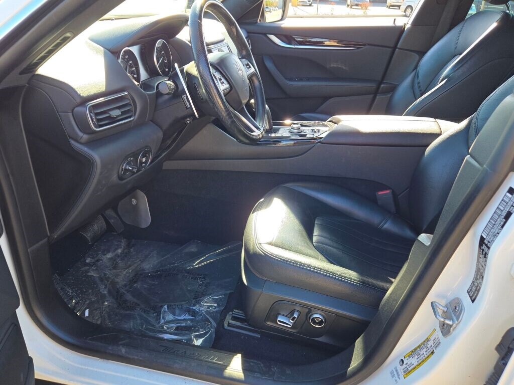 2023 MASERATI LEVANTE - Image 28