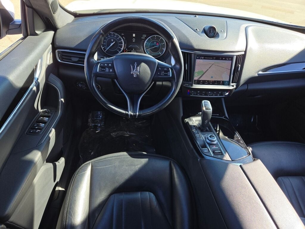 2023 MASERATI LEVANTE - Image 24