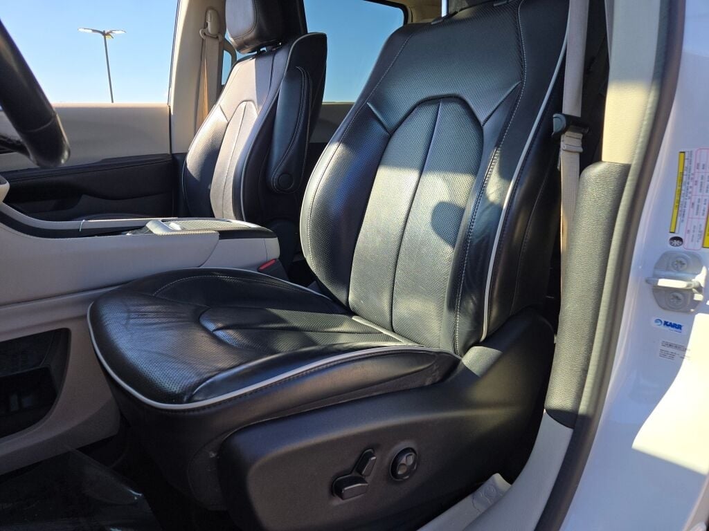 2021 CHRYSLER PACIFICA - Image 29