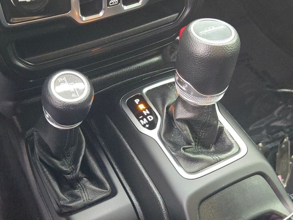 2020 JEEP GLADIATOR - Image 29