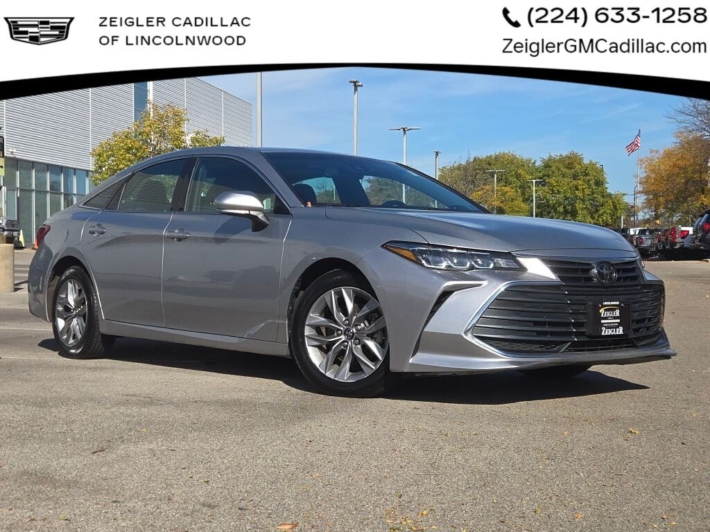 2019 TOYOTA AVALON - Image 1